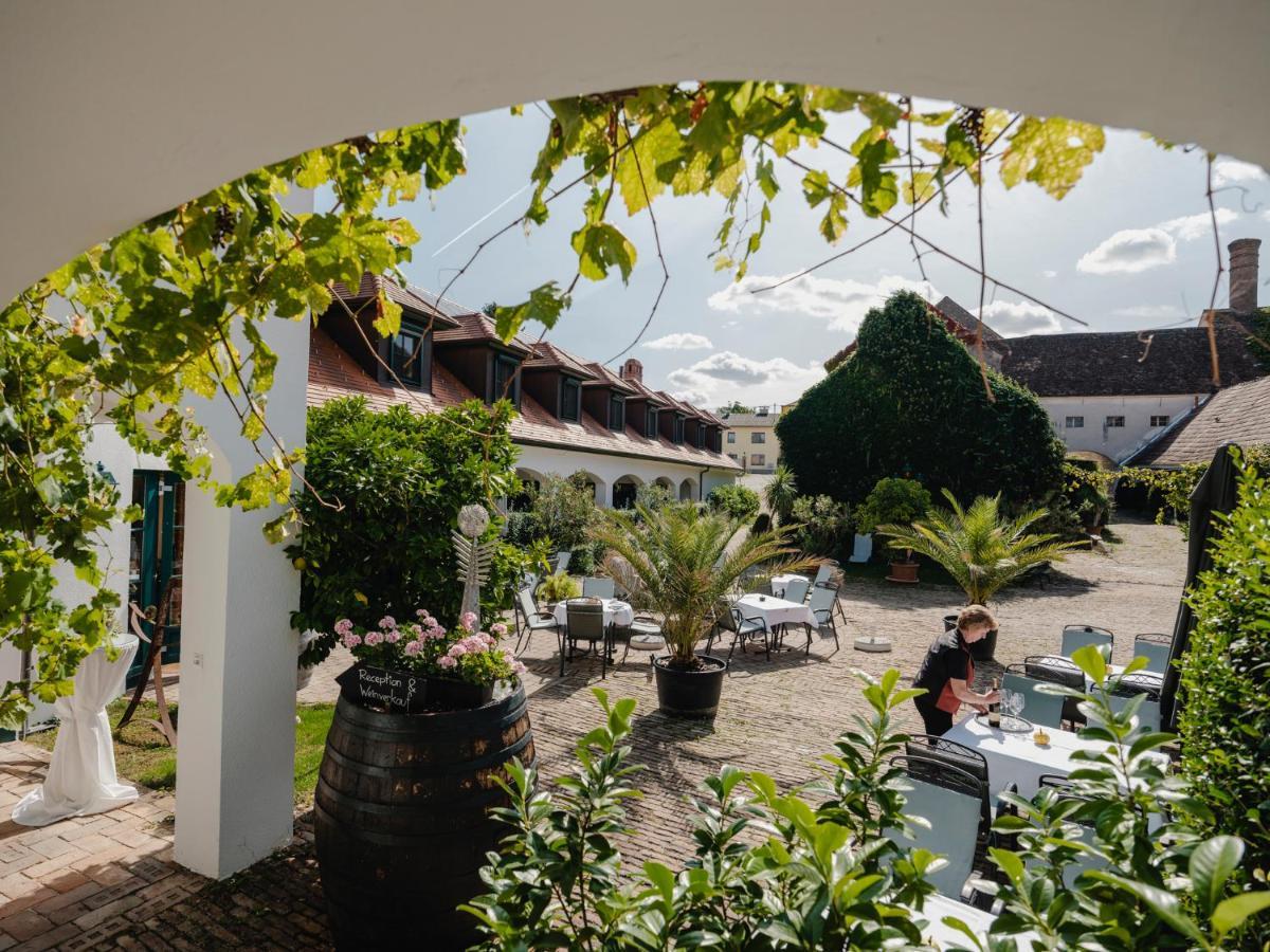 Geniesserhof Haimer - Hotel Garni Poysdorf Ngoại thất bức ảnh
