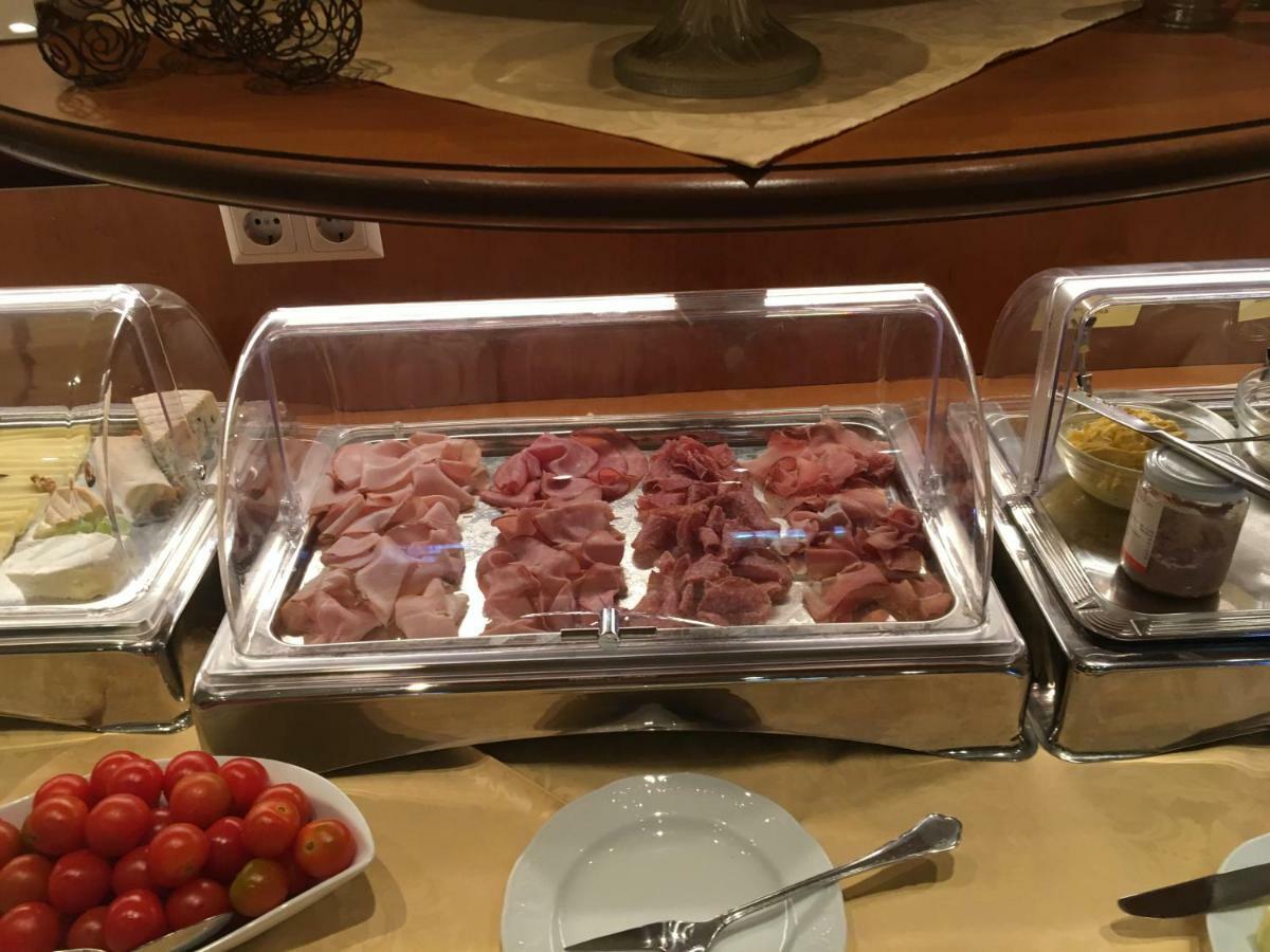 Geniesserhof Haimer - Hotel Garni Poysdorf Ngoại thất bức ảnh