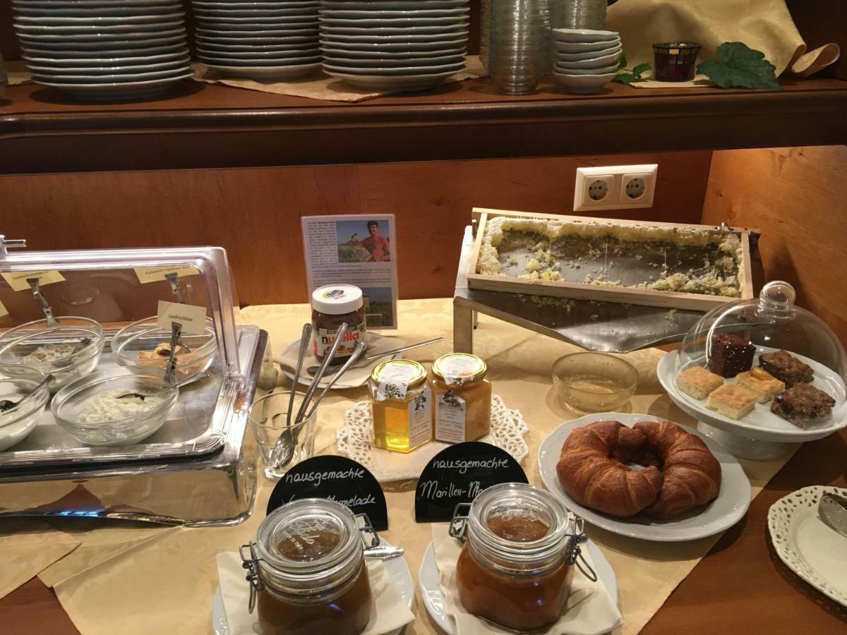 Geniesserhof Haimer - Hotel Garni Poysdorf Ngoại thất bức ảnh